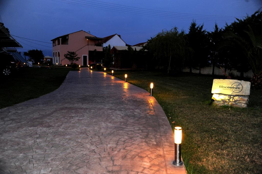 Biscoutsis Apartments & Studios Kavos Exterior photo