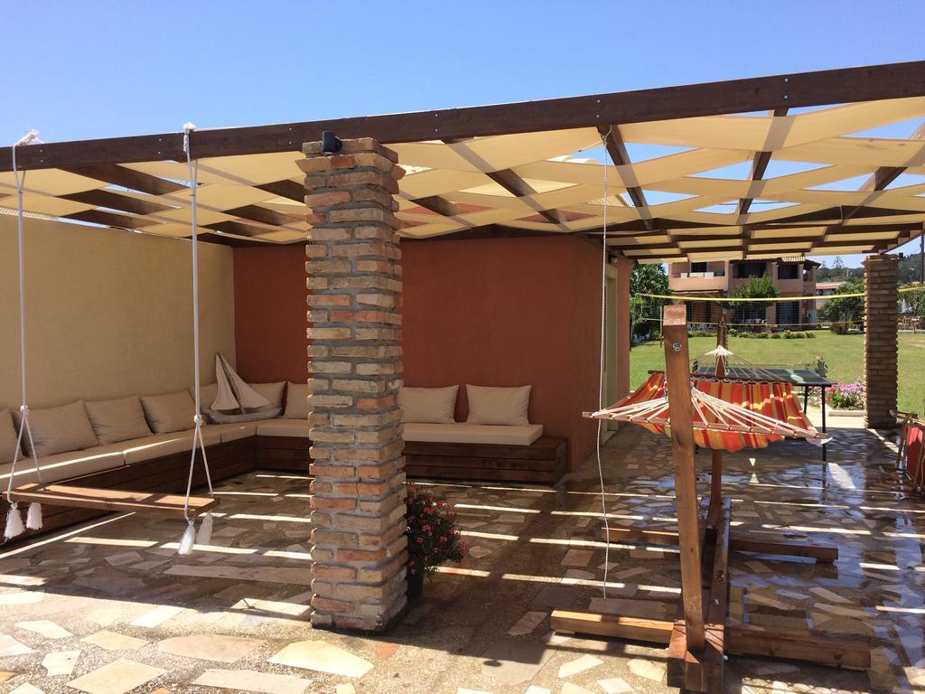 Biscoutsis Apartments & Studios Kavos Exterior photo