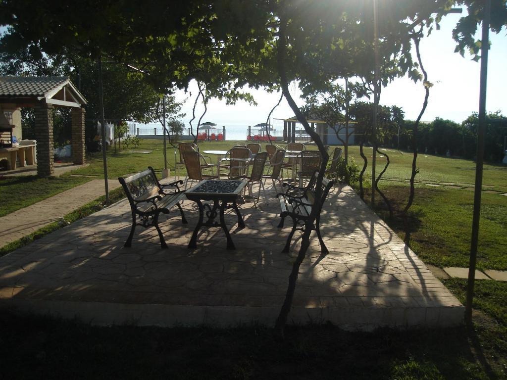 Biscoutsis Apartments & Studios Kavos Exterior photo
